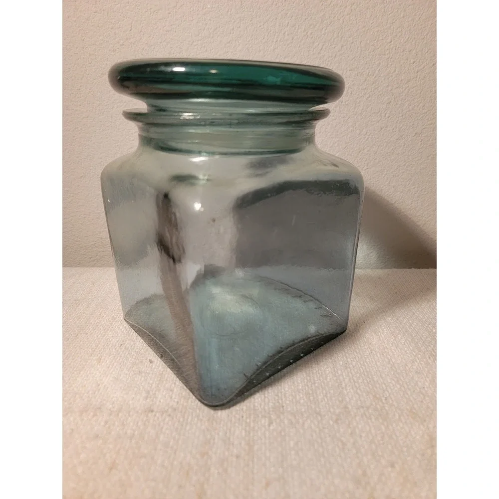 Square green recycled glass jar with glass Airtight lid Vintage‎